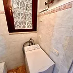 La Casa Di Angelo Al Primo Piano Con Aria Condizionata *