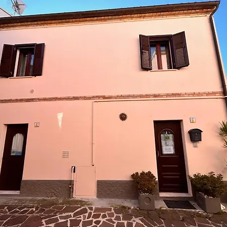La Casa Di Angelo Al Primo Piano Con Aria Condizionata * Numana