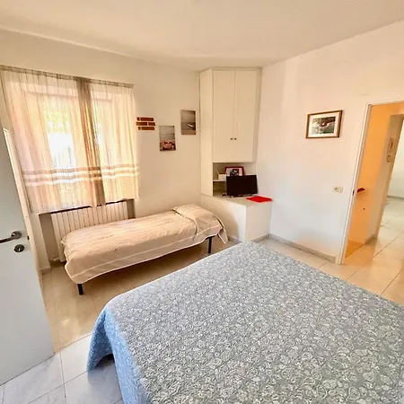 شقة La Casa Di Angelo Al Primo Piano Con Aria Condizionata نومانا