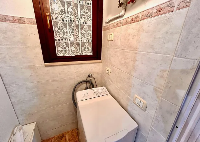 La Casa Di Angelo Al Primo Piano Con Aria Condizionata *